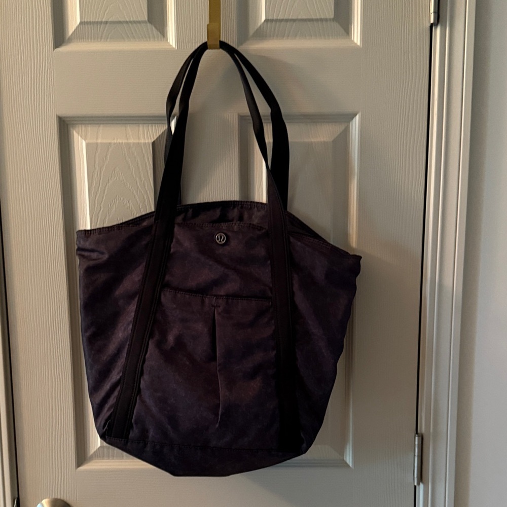 Gray and black lulu lemon Tote Bag